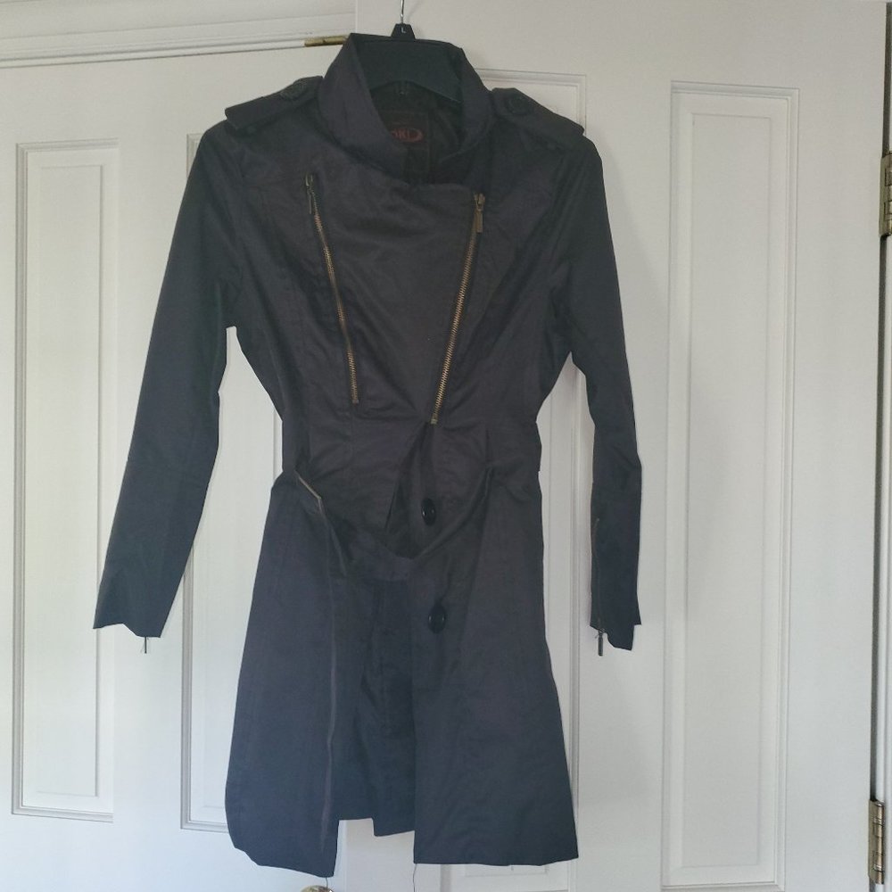 Yoki Black Mid Length Jacket for Girls - XL 16